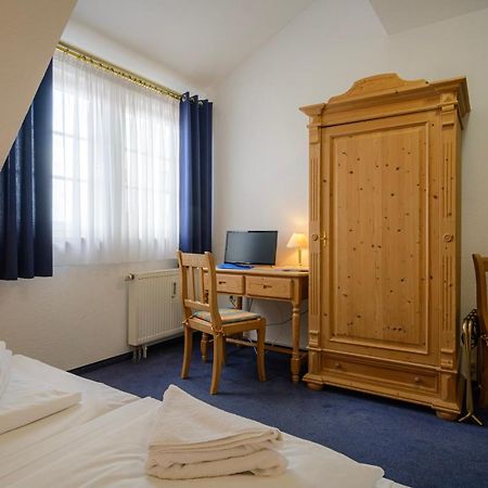 Hotel Zum Engel In Speyer - Roemerberg Berghausen  Екстер'єр фото