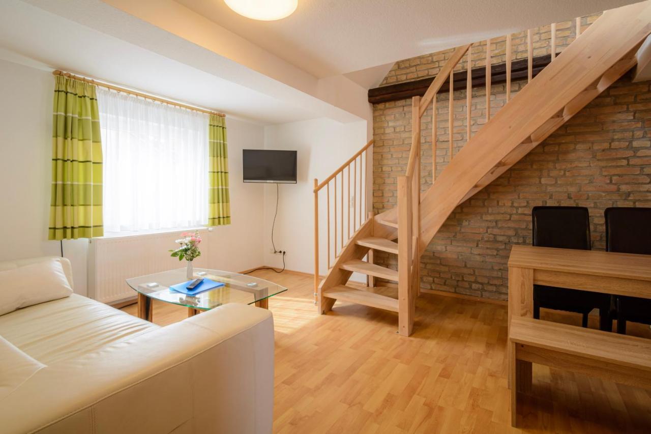 Hotel Zum Engel In Speyer - Roemerberg Berghausen  Екстер'єр фото
