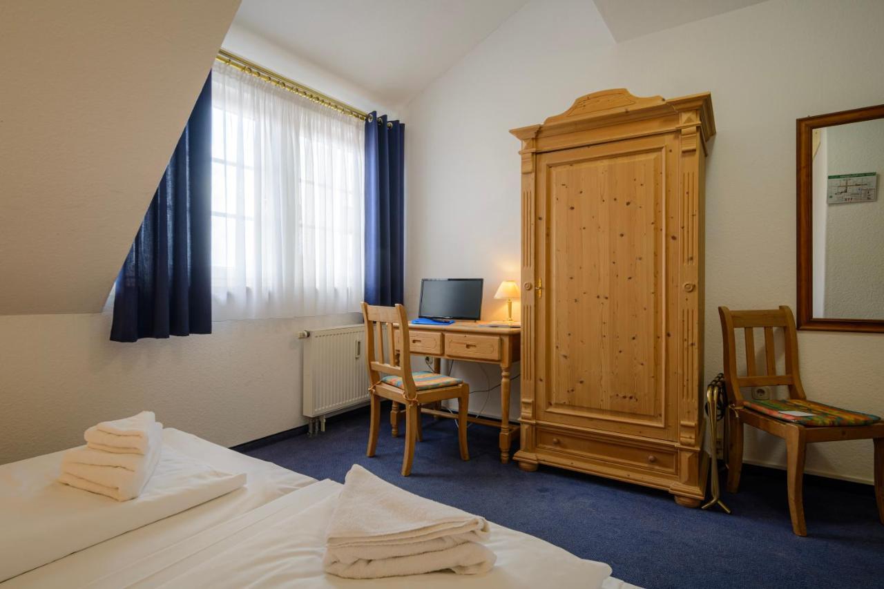 Hotel Zum Engel In Speyer - Roemerberg Berghausen  Екстер'єр фото