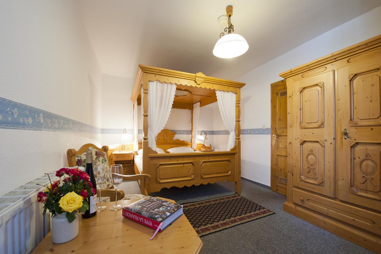Hotel Zum Engel In Speyer - Roemerberg Berghausen  Екстер'єр фото